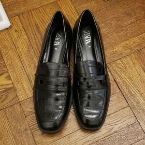 BOXING DAY PRICE $15 ZARA loafers
